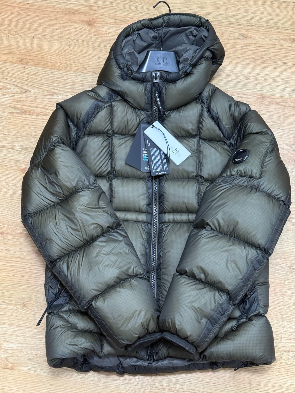 cp컴퍼니 dd쉘 올리브 나이트 상품이미지1