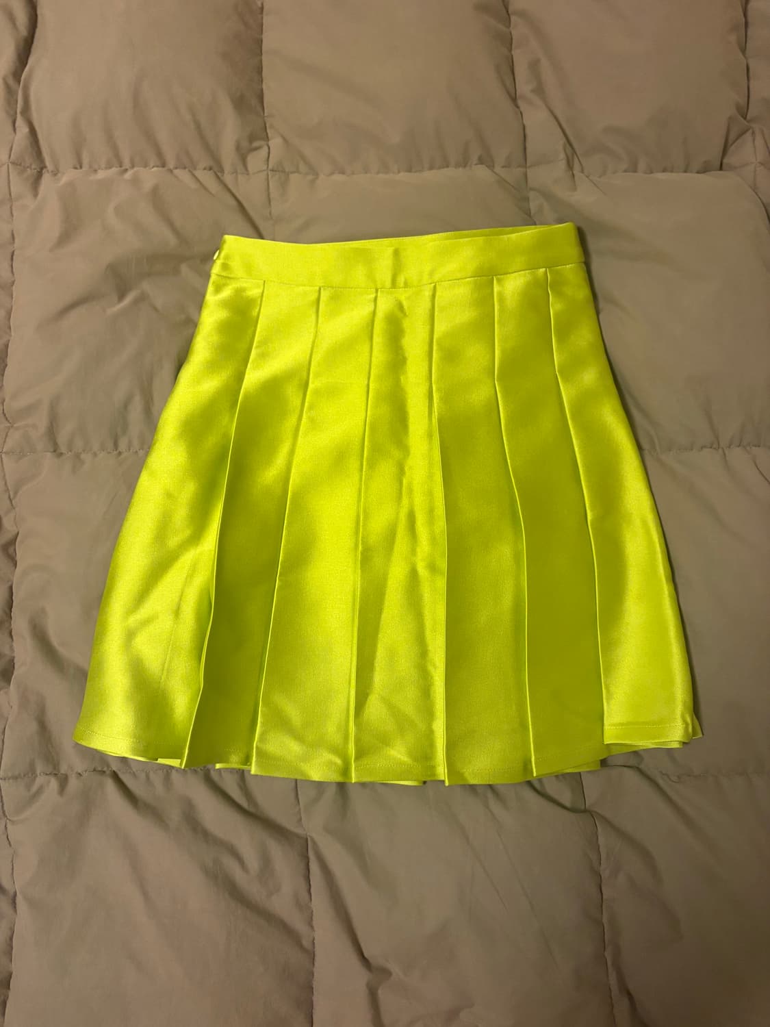 네온 라임 플리츠 스커트  상품이미지2