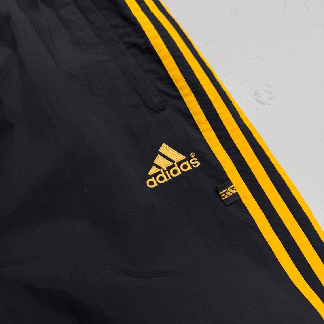 아디다스 90s 삼선 검노 올드스쿨 바람막이 트랙팬츠 상품이미지3