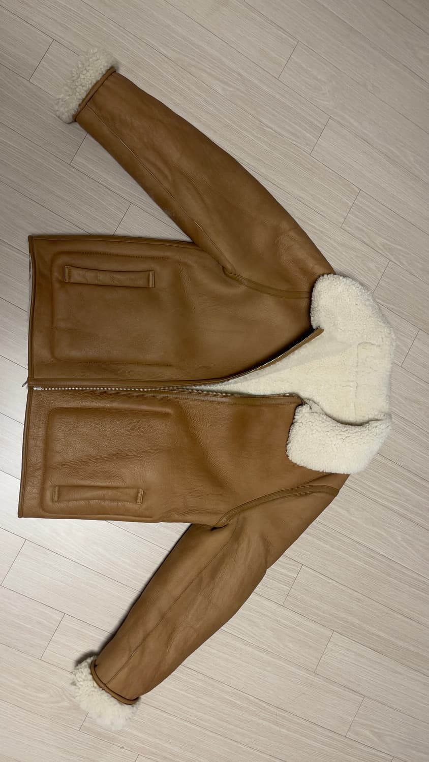 COS 코스 리얼 무스탕 남성 M 사이즈 상품이미지1