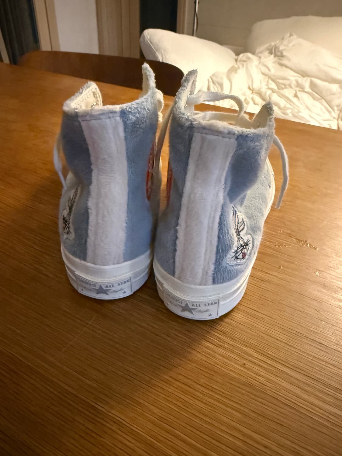 컨버스 올스타 바니 한정판 37사이즈입니다. 상품이미지6