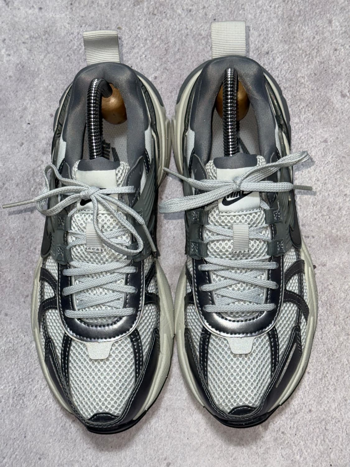 나이키 V2K 런 메탈릭 실버 240mm 상품이미지3