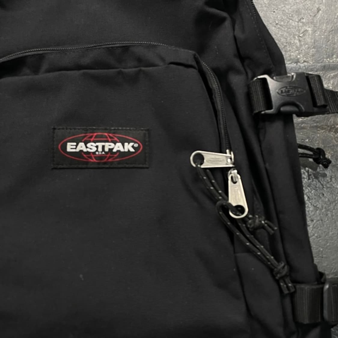 이스트팩 백팩  상품이미지2