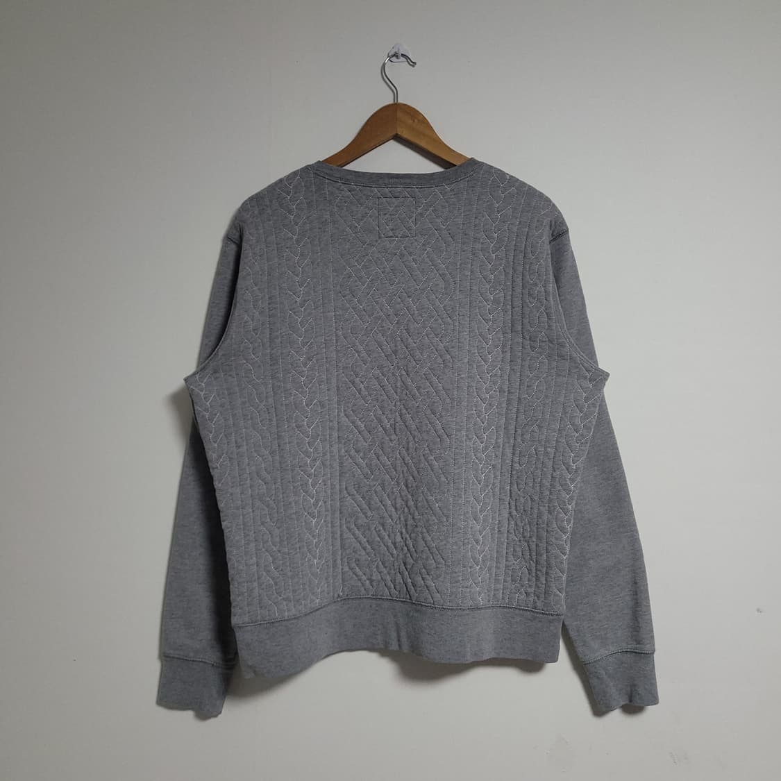 (L) GAP 갭 그레이 퀼팅 맨투맨 티셔츠 상품이미지4