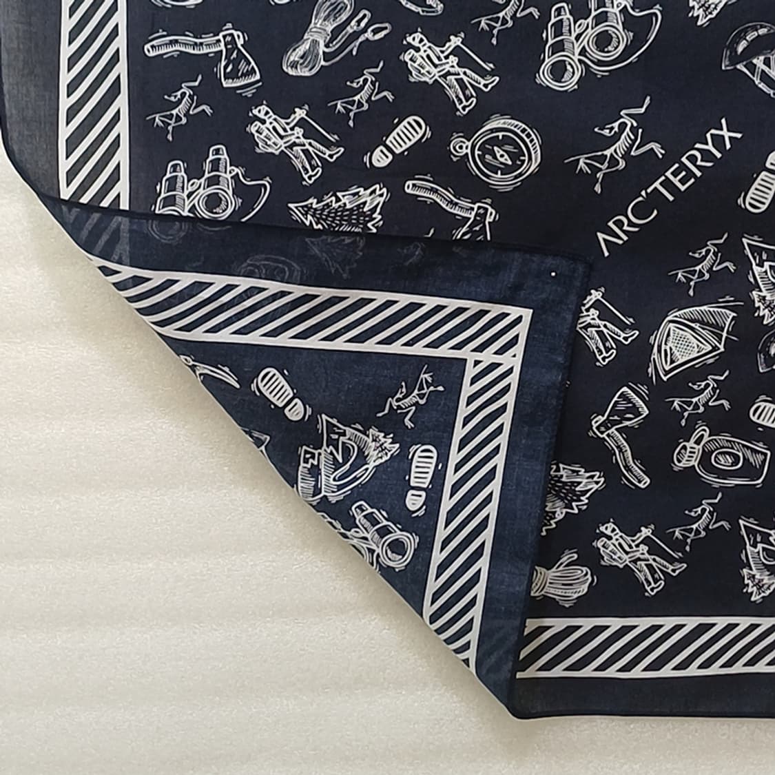 아크테릭스 등산 스포츠 손수건 훌륭 사랑봉봉 상품이미지3