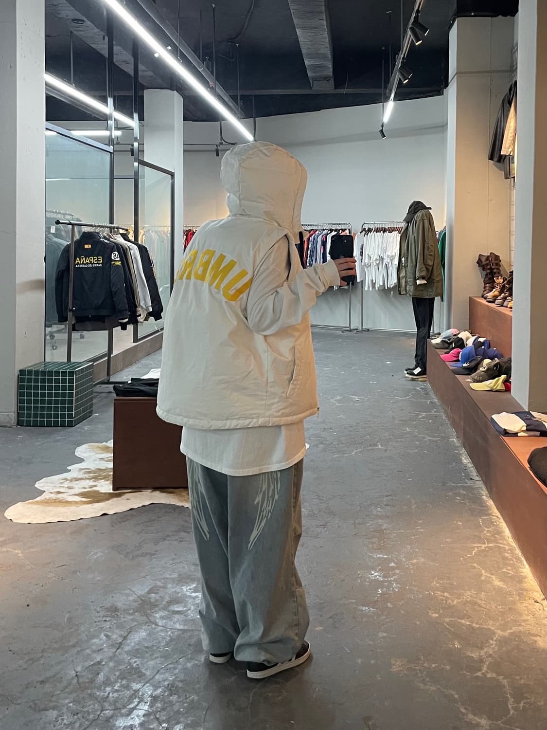 엄브로 빅로고 화이트 패딩 조끼 H1752 상품이미지2