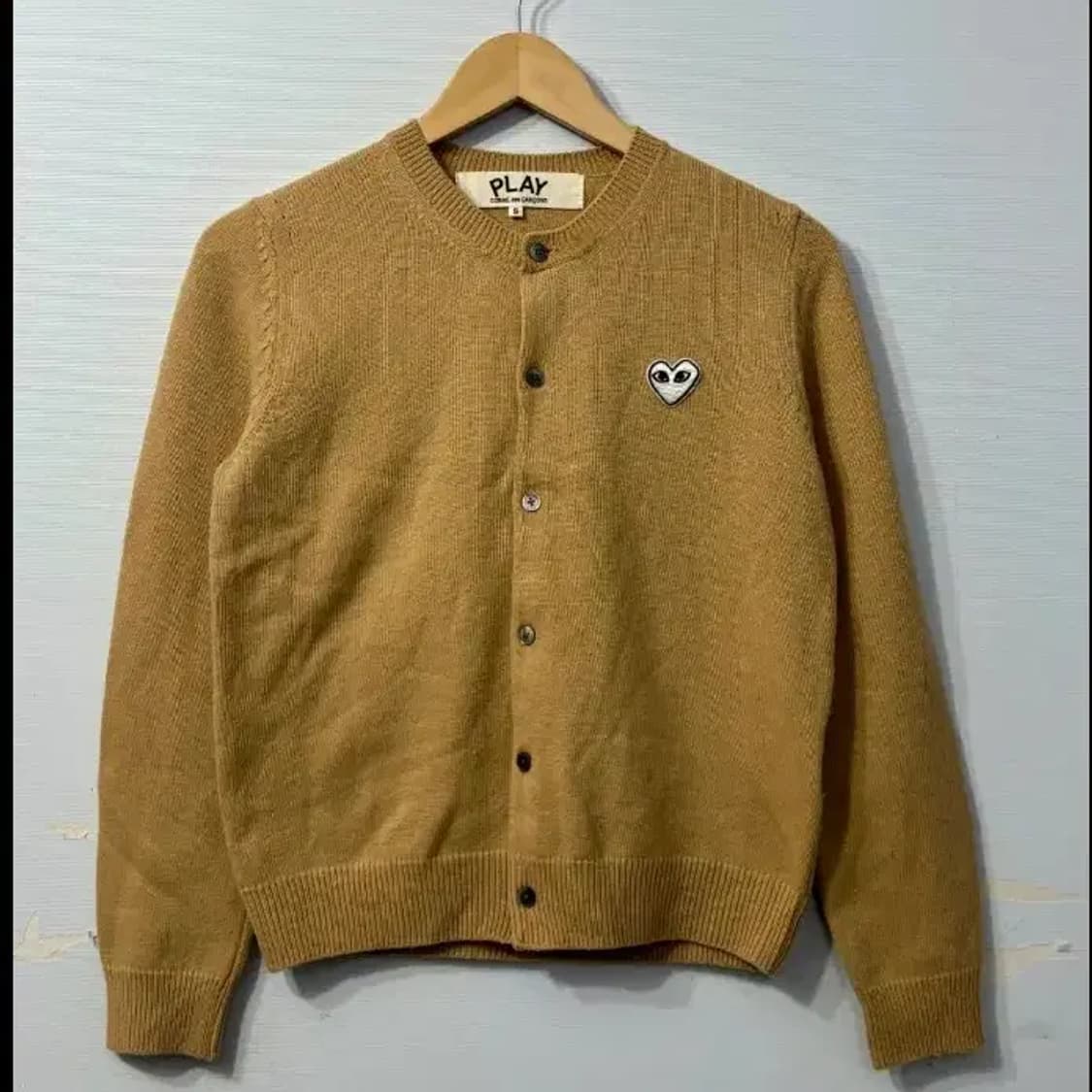 꼼데가르송 PLAY 가디건 베이지 ~55 상품이미지7