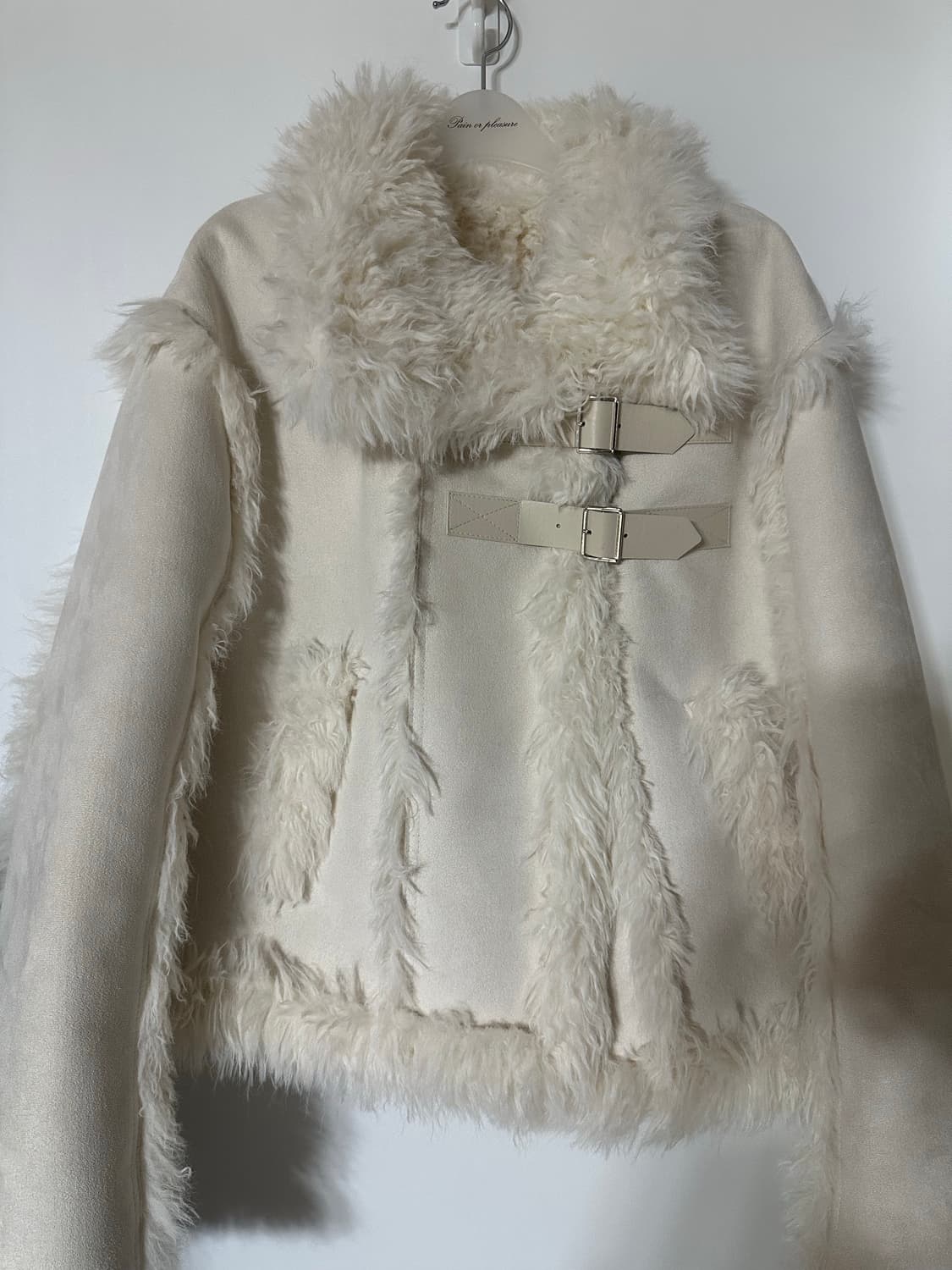 페인오어플레져 LUNA BELTED SHEARLING JACKET 상품이미지5
