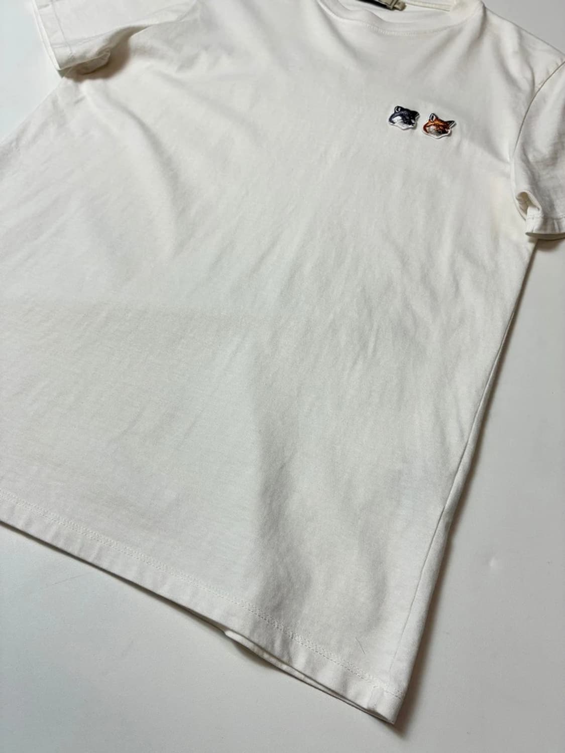 메종키츠네 더블 폭스헤드 패치 반팔 티셔츠 PN8632 상품이미지4