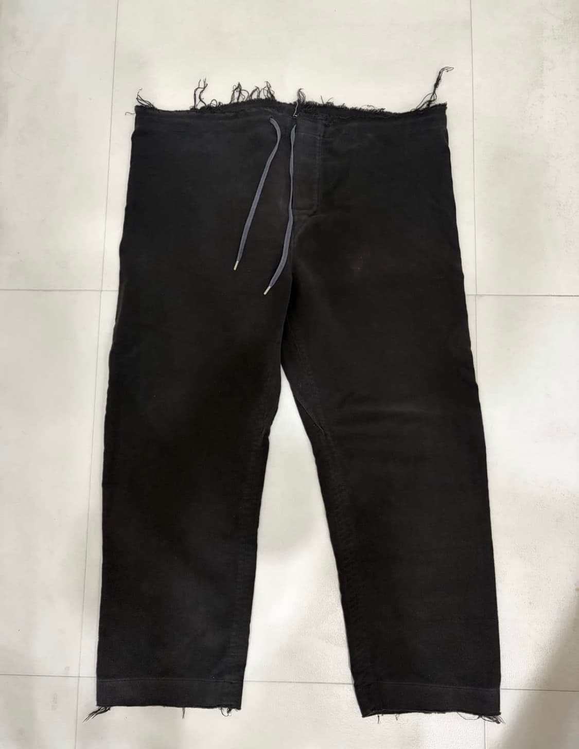 솔로이스트 데끼컷팅 스웻팬츠 상품이미지1