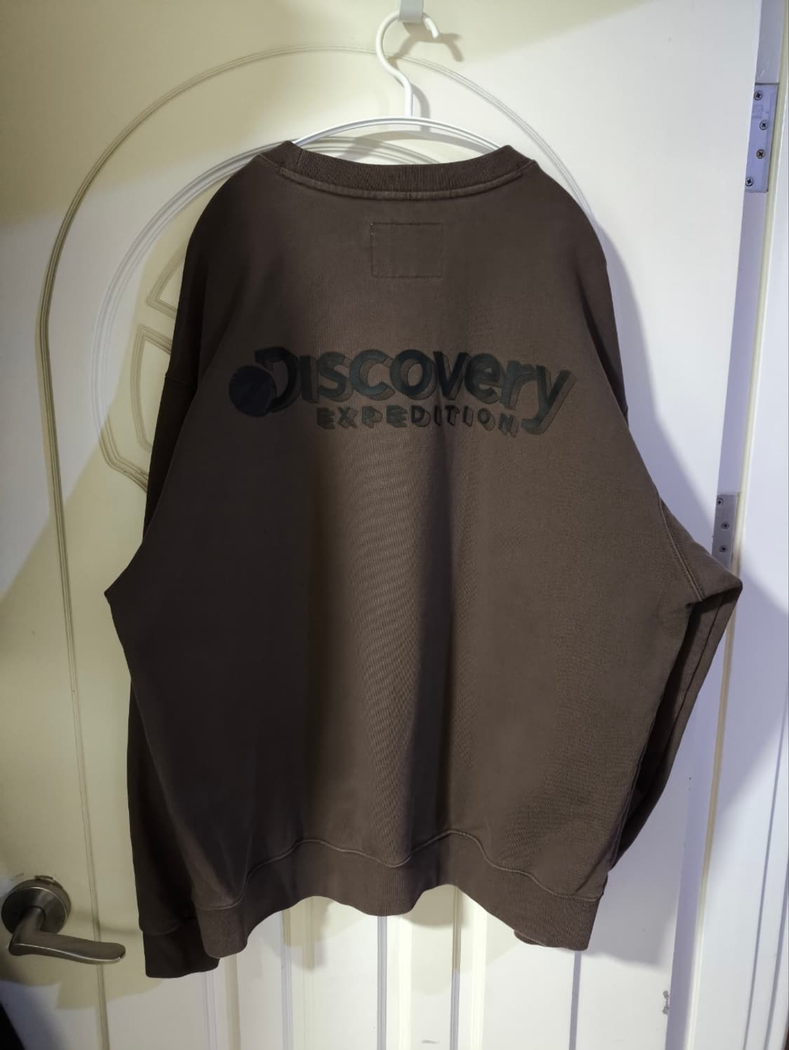 110 디스커버리 오버핏 맨투맨 상품이미지6