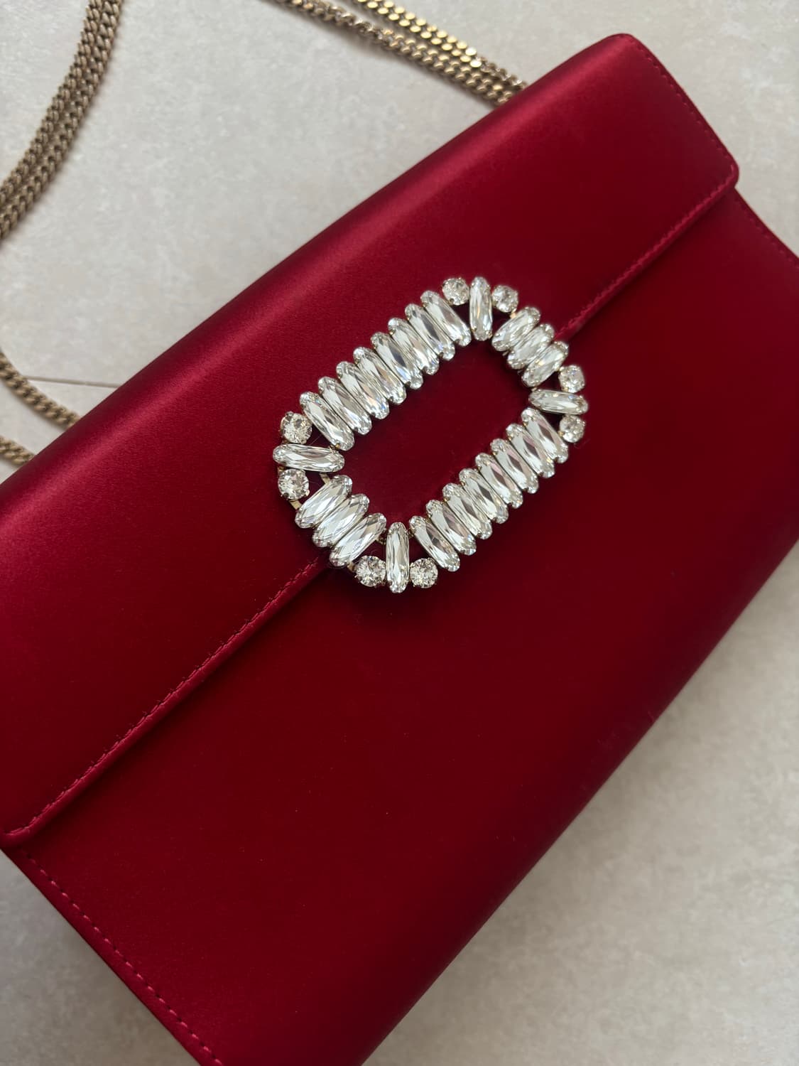 로저비비에 레드 새틴 크리스탈 클러치백 상품이미지2