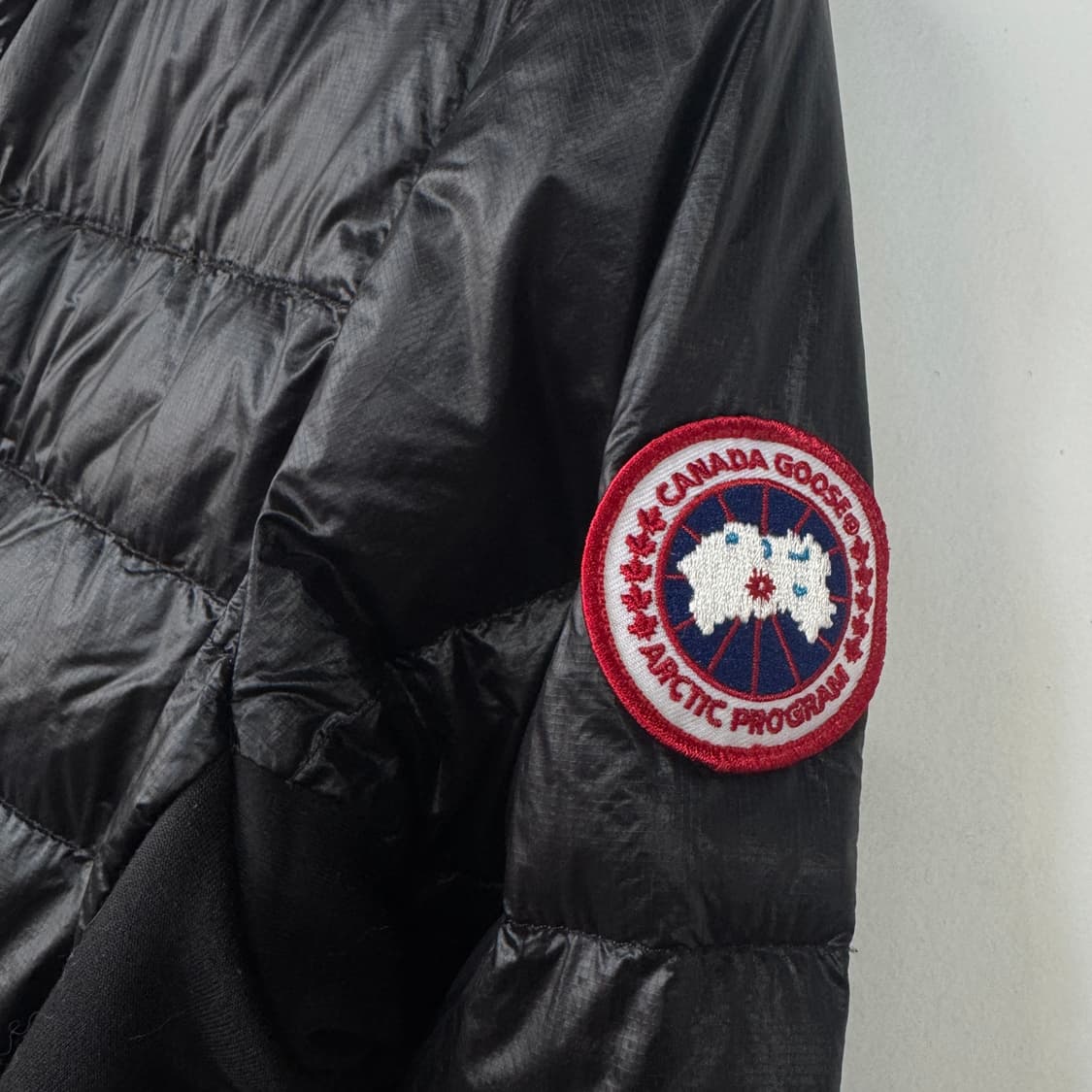 캐나다구스 하이브리드 경량 다운 자켓 상품이미지4