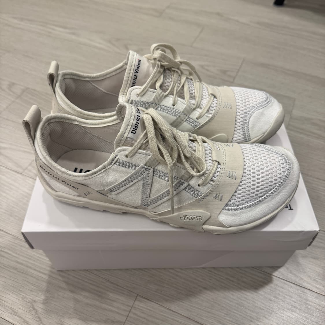 [275] 뉴발란스 x 디스트릭트 비전 MT10O 클라우드 댄서 상품이미지3