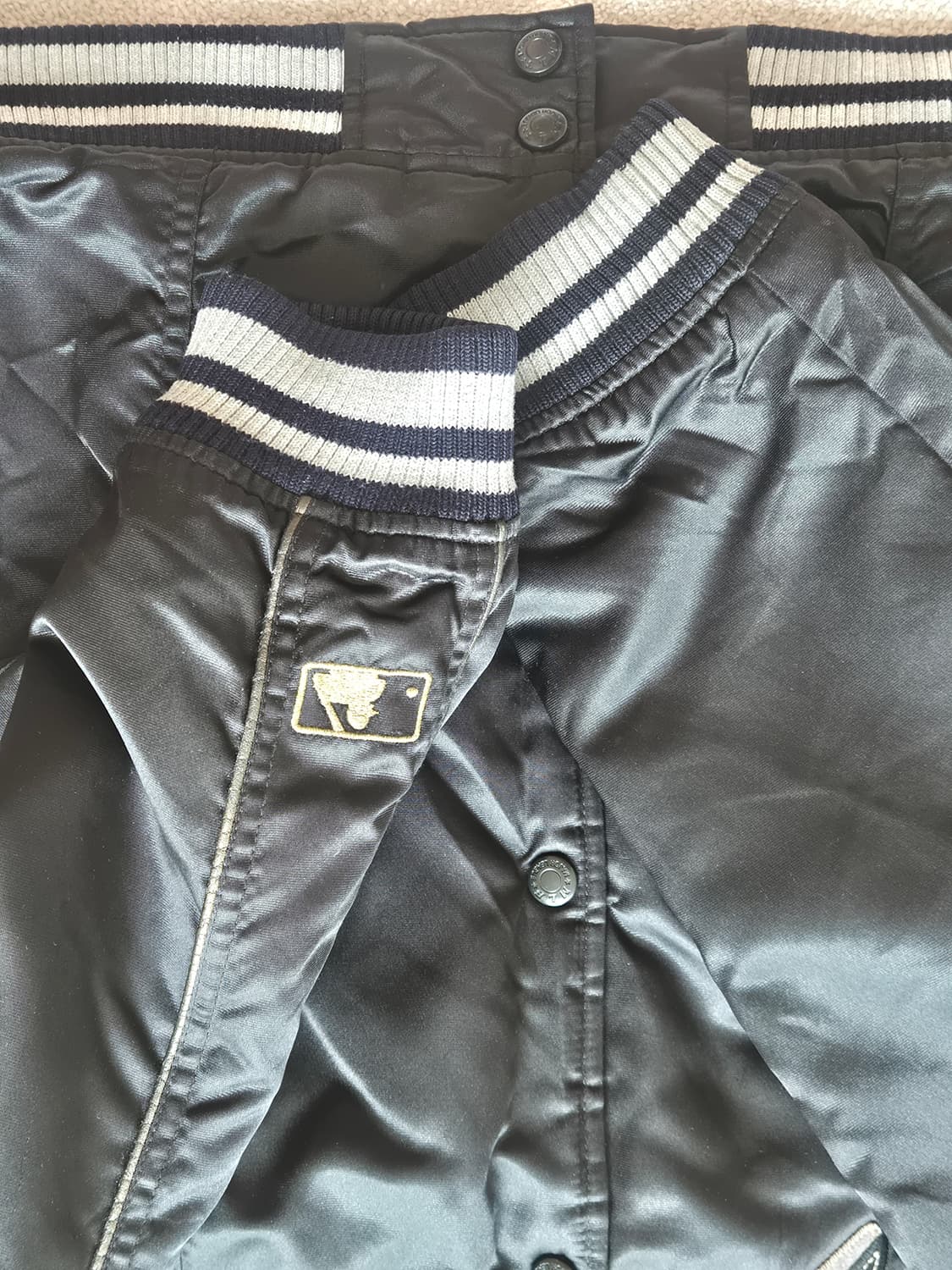 MLB 블랙 바시티 점퍼 XL 택포4.8 상품이미지3