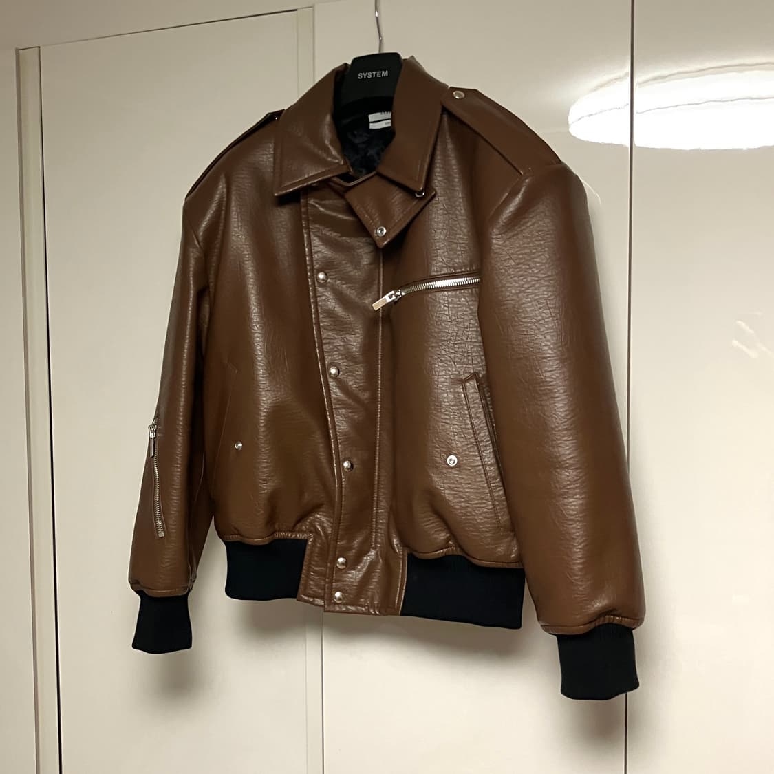 (95) SYSTEM 시스템옴므 파리컬렉션 레더 카라 집업 상품이미지3