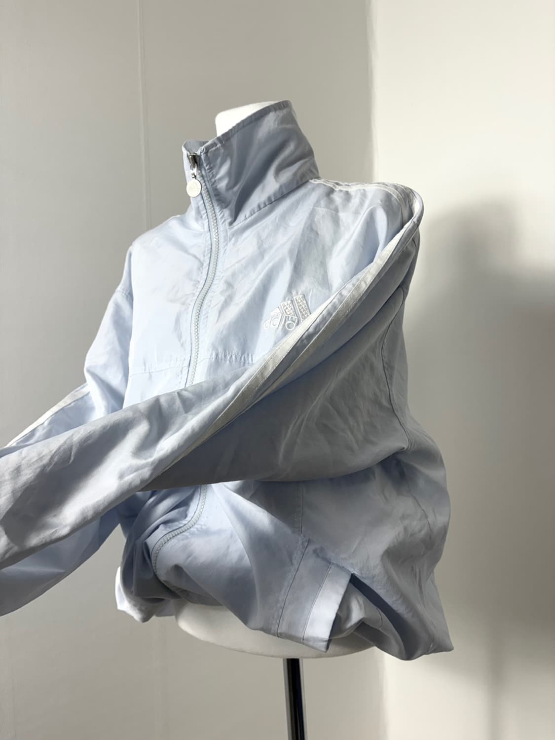 아디다스 하늘 올드 바람막이 상품이미지1