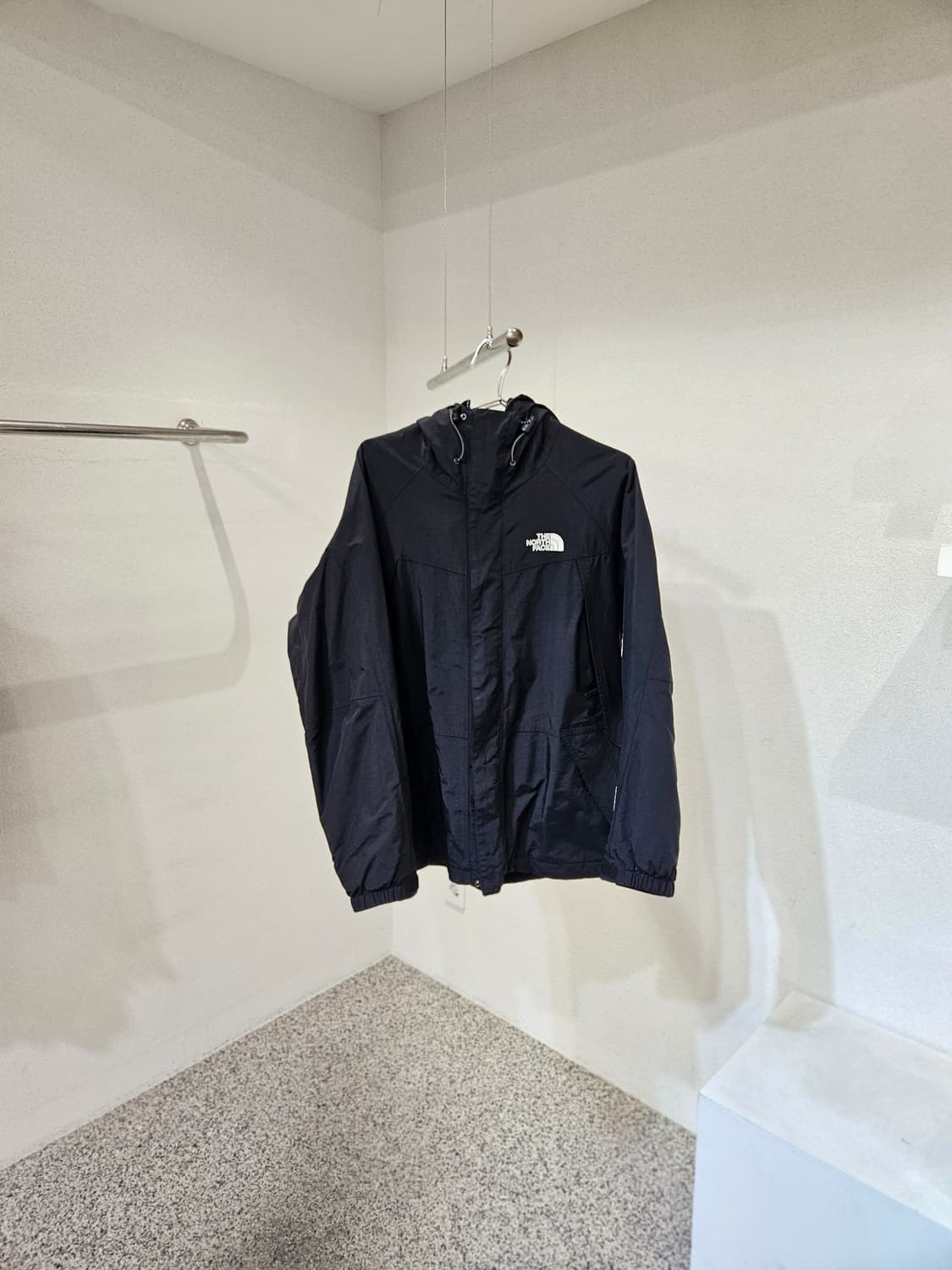 노스페이스 바람막이 자켓 상품이미지1