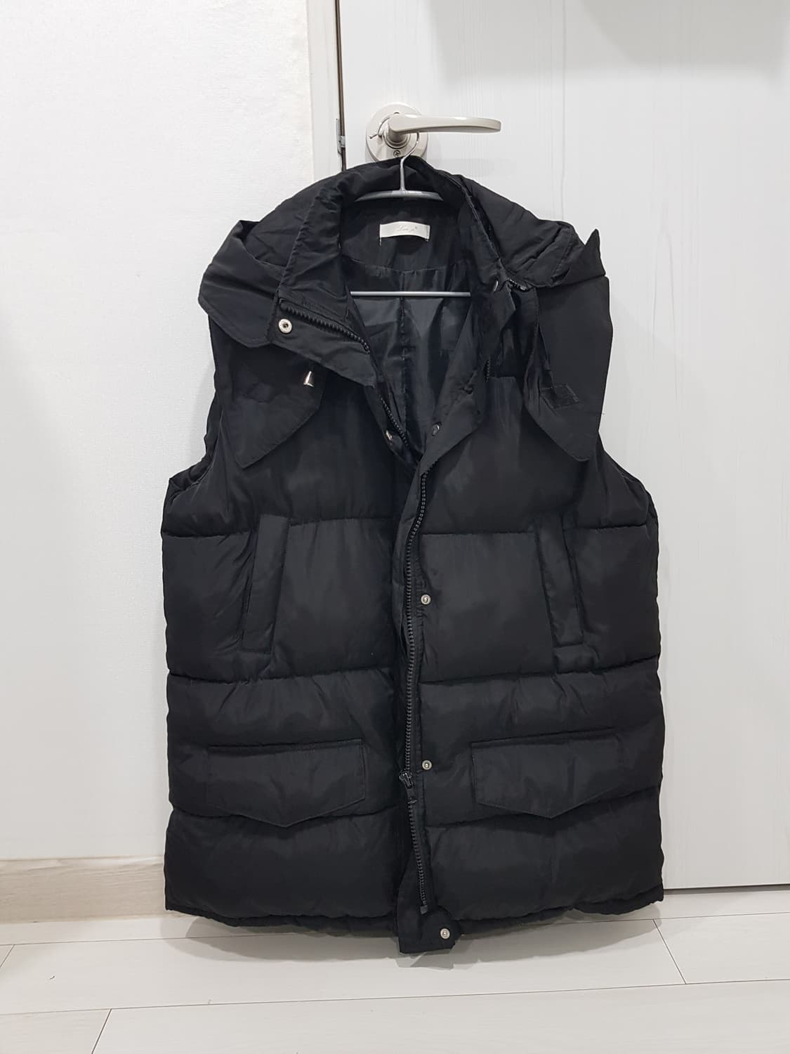 블랙 롱패딩 조끼 상품이미지1
