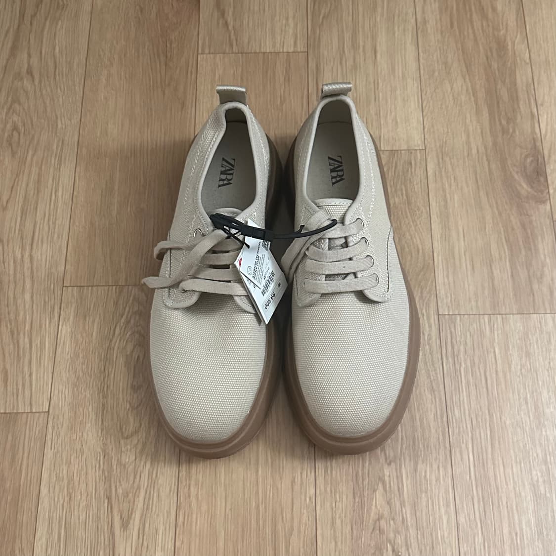 (새상품) ZARA 자라 캔버스 볼륨 스니커즈 270 상품이미지1