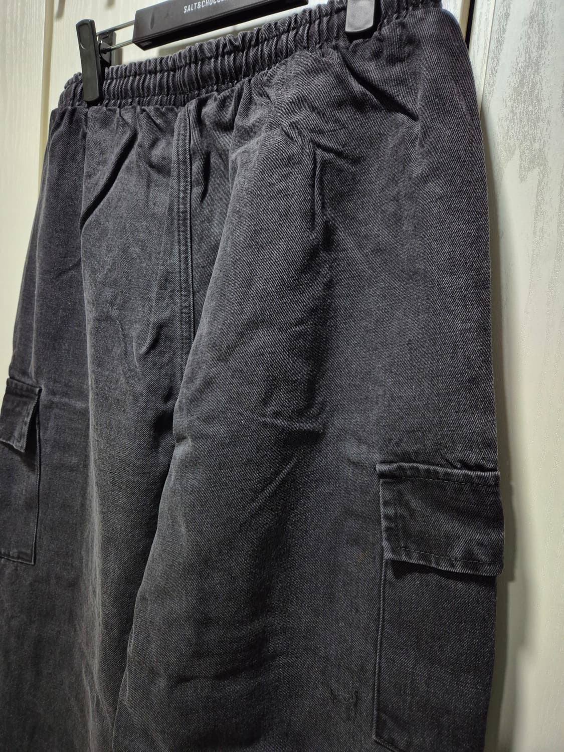 (세일)(새상품)워싱 데님 카고 조거 팬츠. 블랙 상품이미지7