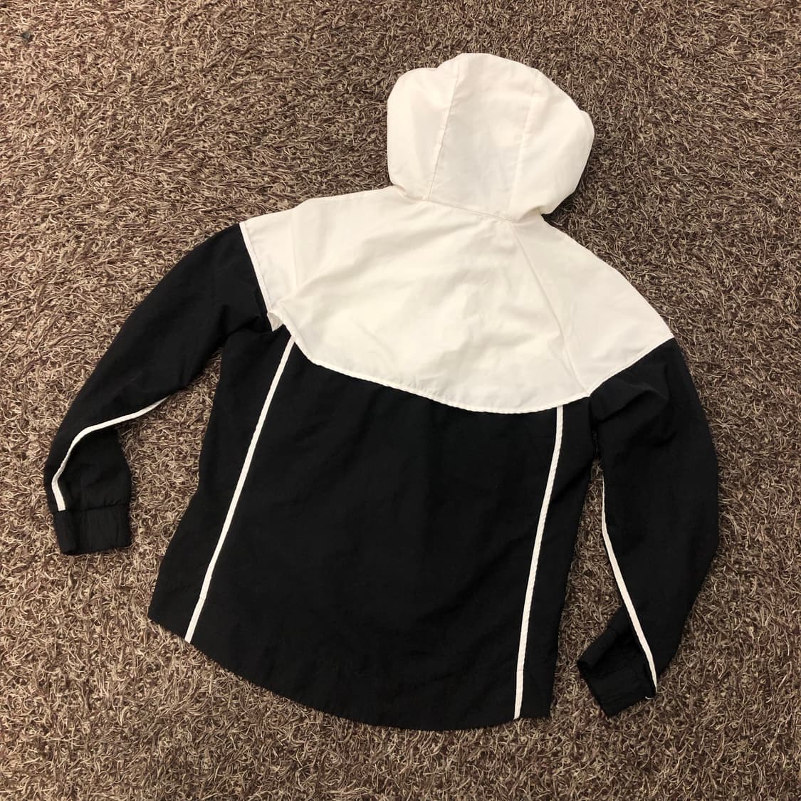 나이키 윈드러너 후드 바람막이 자켓 상품이미지3