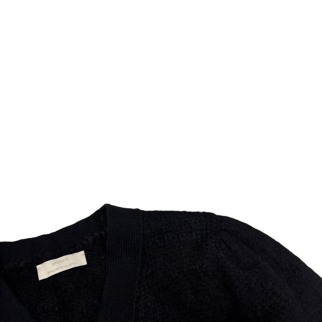 아모멘토 24fw 모헤어 크롭 가디건 상품이미지3