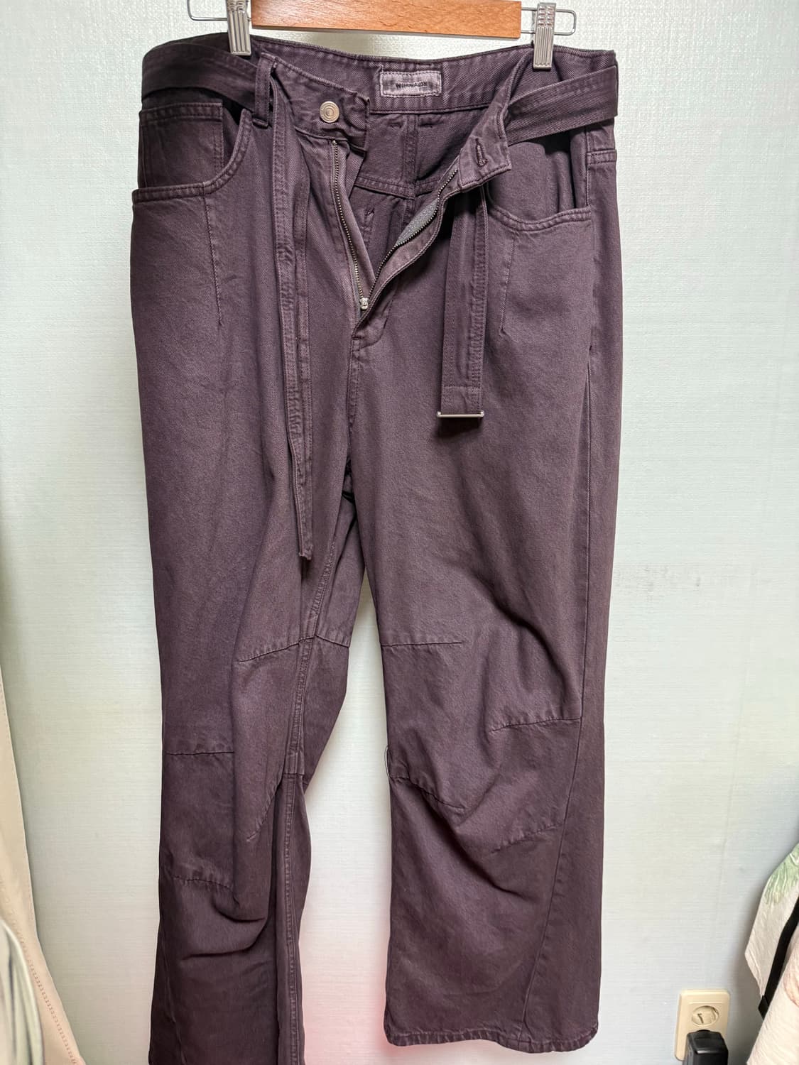 999휴머니티 AV PLEATS DYED DENIM PANTS 상품이미지4