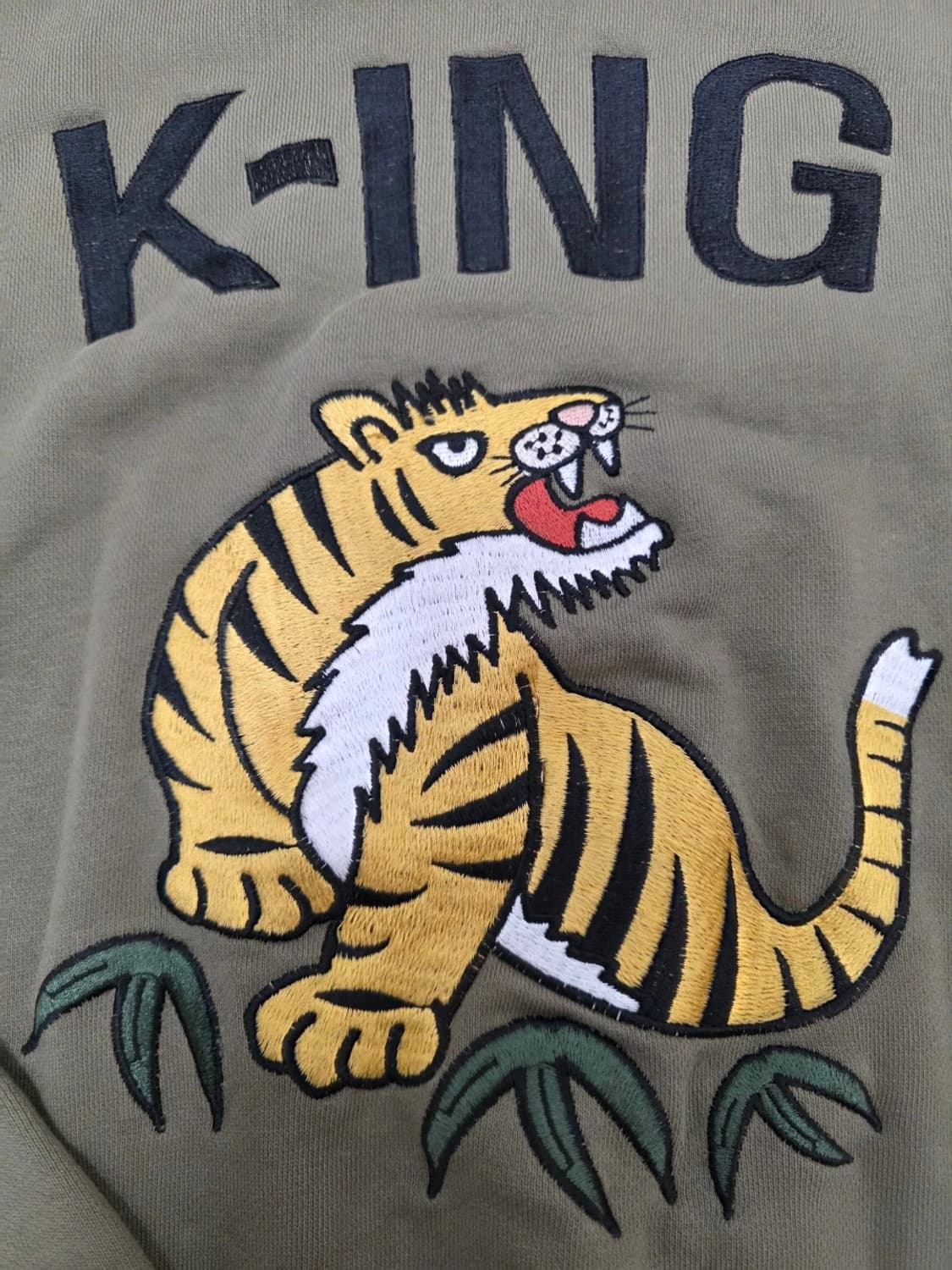 더킹아카이브 타이거 자수 루즈핏 맨투맨 XL 상품이미지5