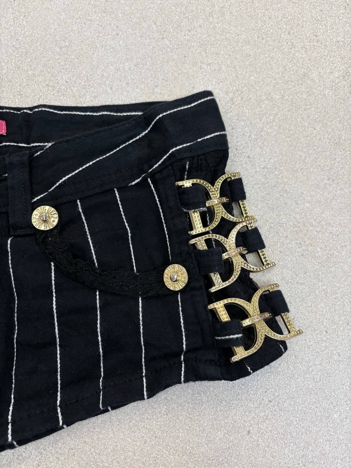 디그딥 스트라이프 버클 숏팬츠 상품이미지3