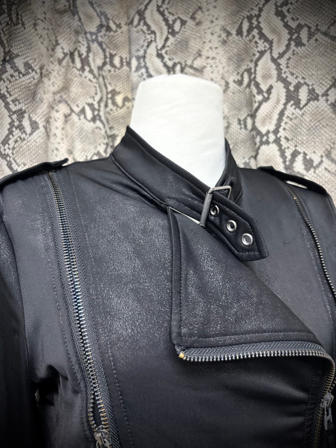 [00’s Utility] Zip Detail Neck Buckle Sl 상품이미지4