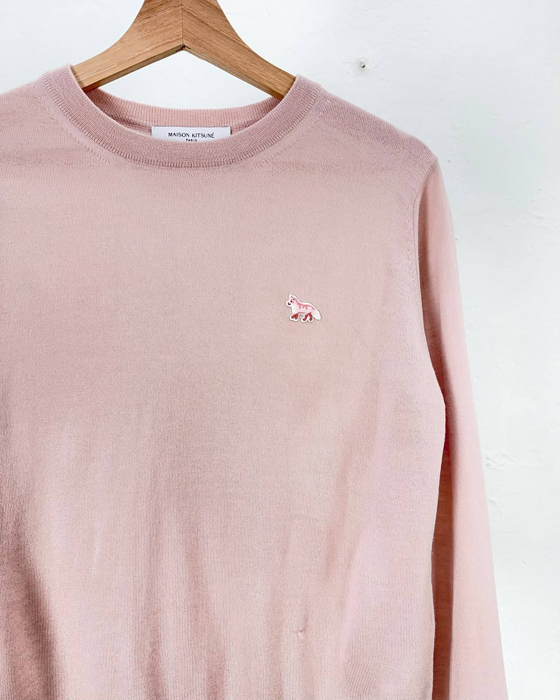 메종키츠네 페일 핑크 베이비 폭스 패스쳐 니트 스웨터 상품이미지3