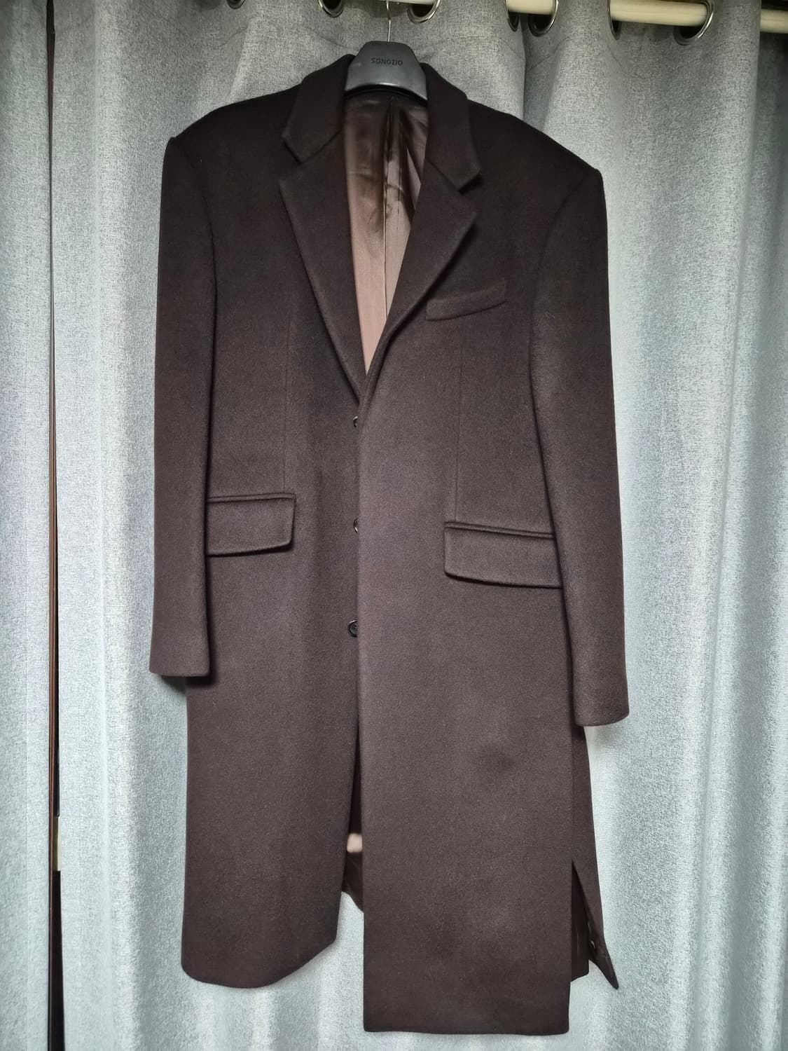 송지오옴므 레이어드 비대칭 코트 팝니다 우영미 타임옴므 솔리드옴므 상품이미지3