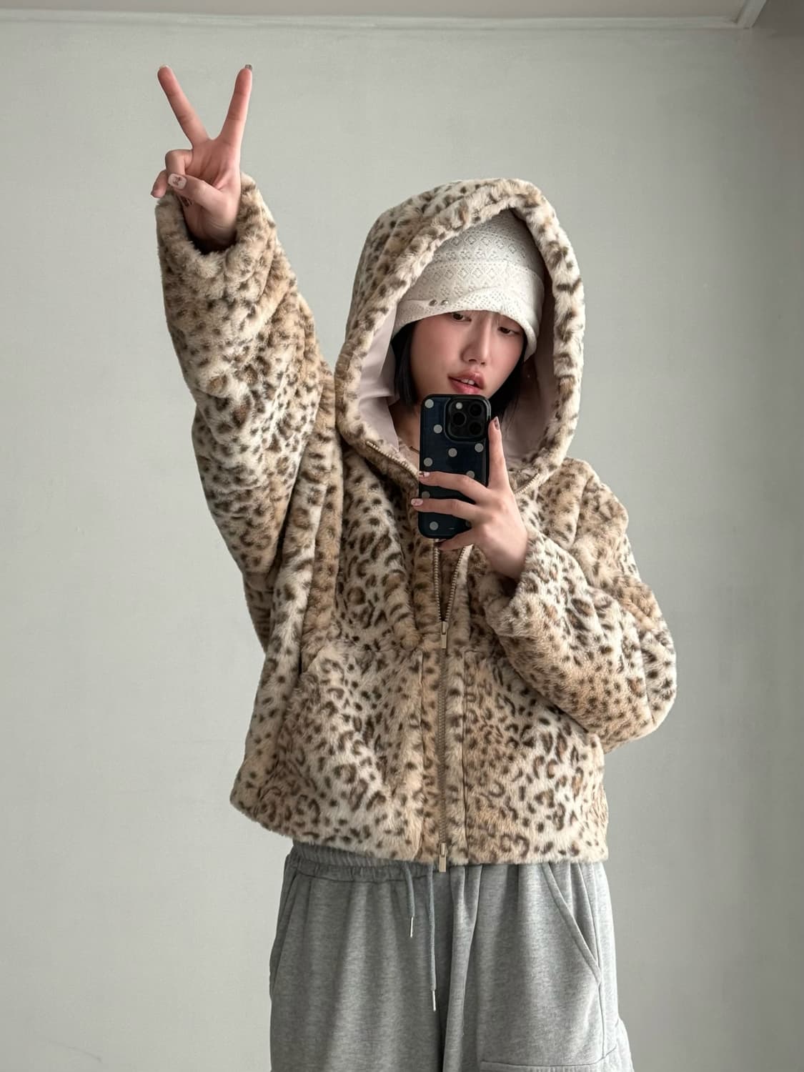 어반드레스 호피 퍼 후드자켓 상품이미지2