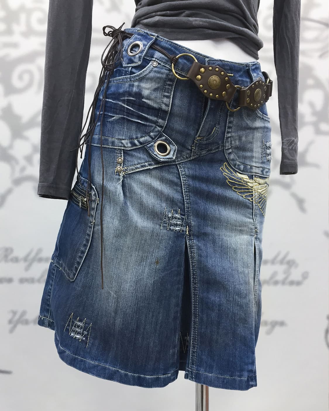 00s Wing Patch Detail Denim Midi Skirt 상품이미지1