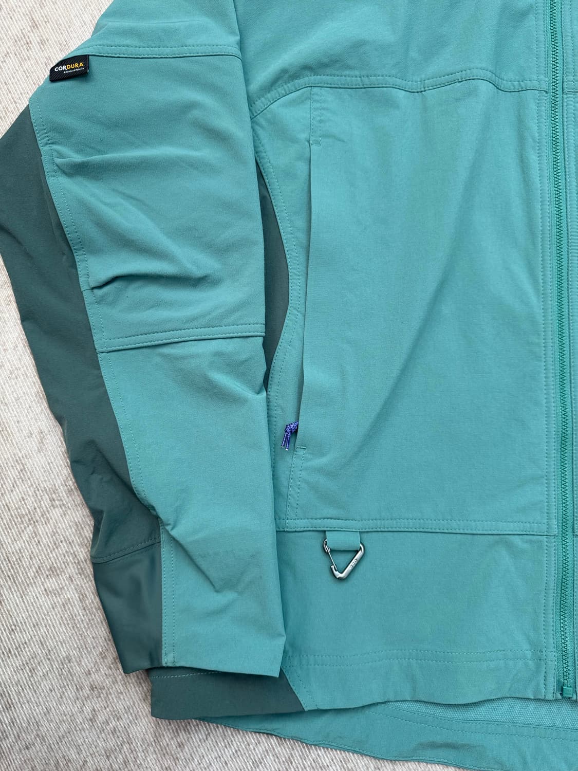 나이키 ACG 선 페어러 xl 틸 색상 상품이미지4