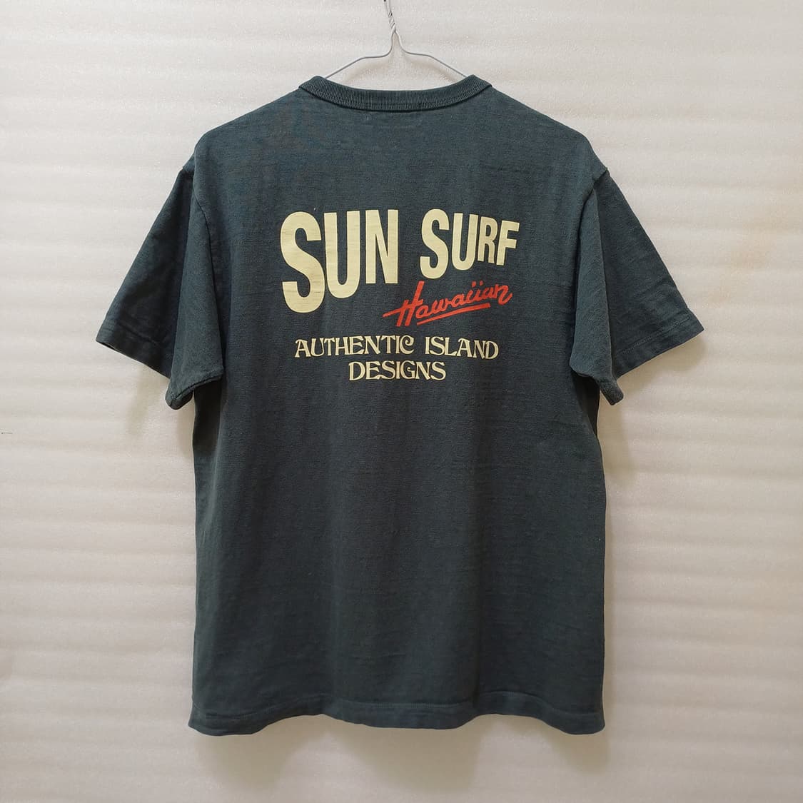 일본정품 선서프 면 라운드 반팔 티 남성 L 면티 챠콜 사랑봉봉 상품이미지4