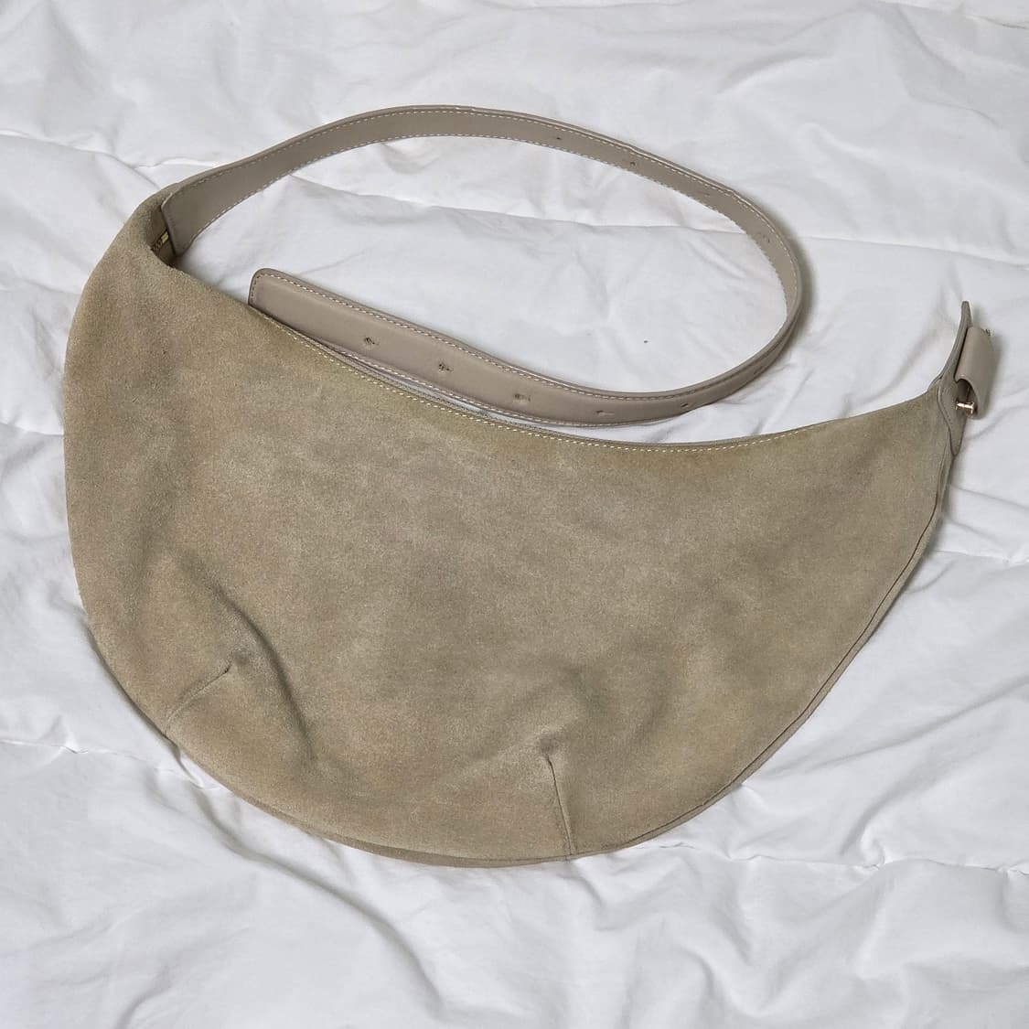 아르켓 커브드 스웨이드백 베이지 판매합니다. 상품이미지2