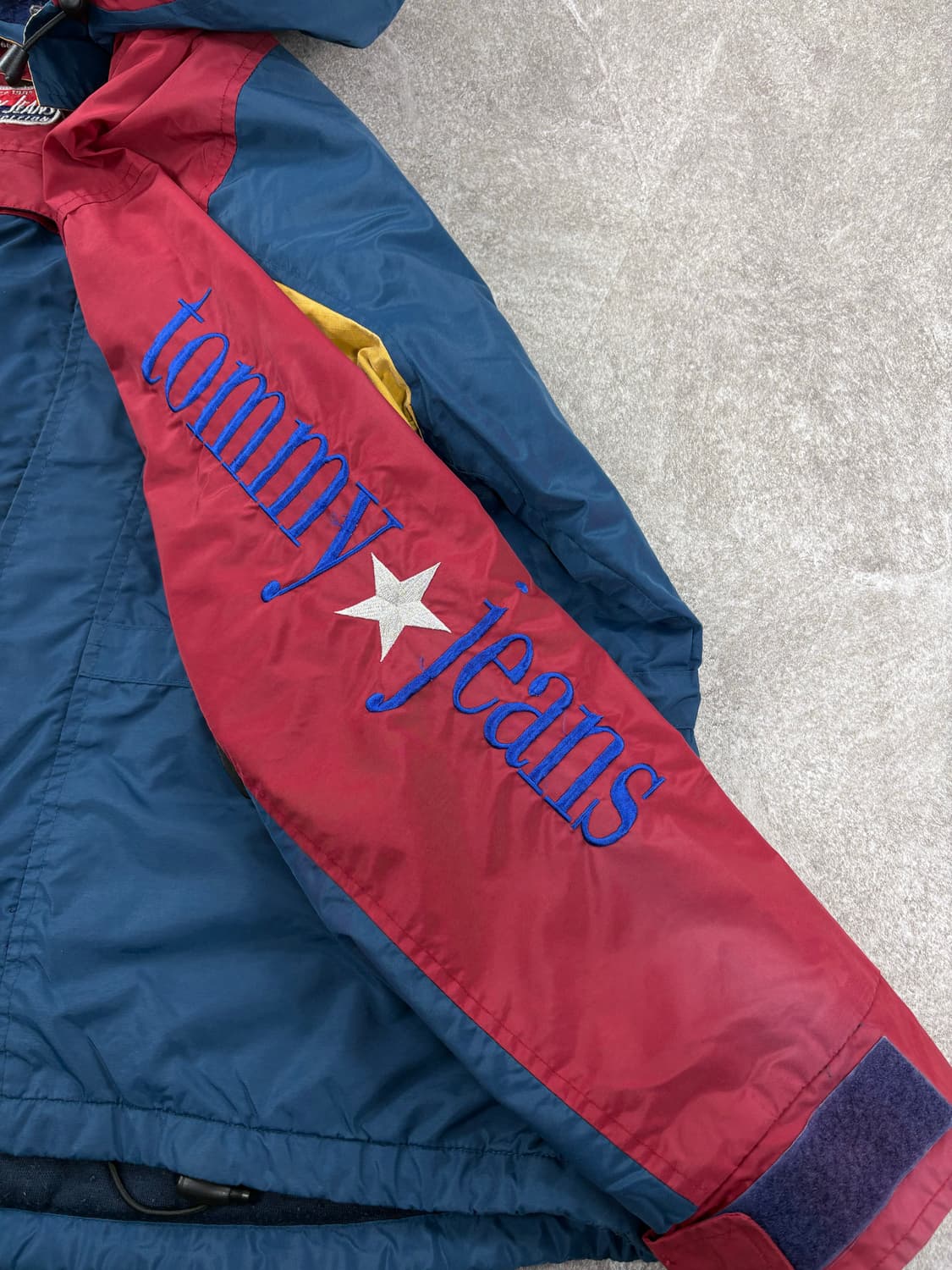 Tommy Jeans 90's Windbreaker  상품이미지2