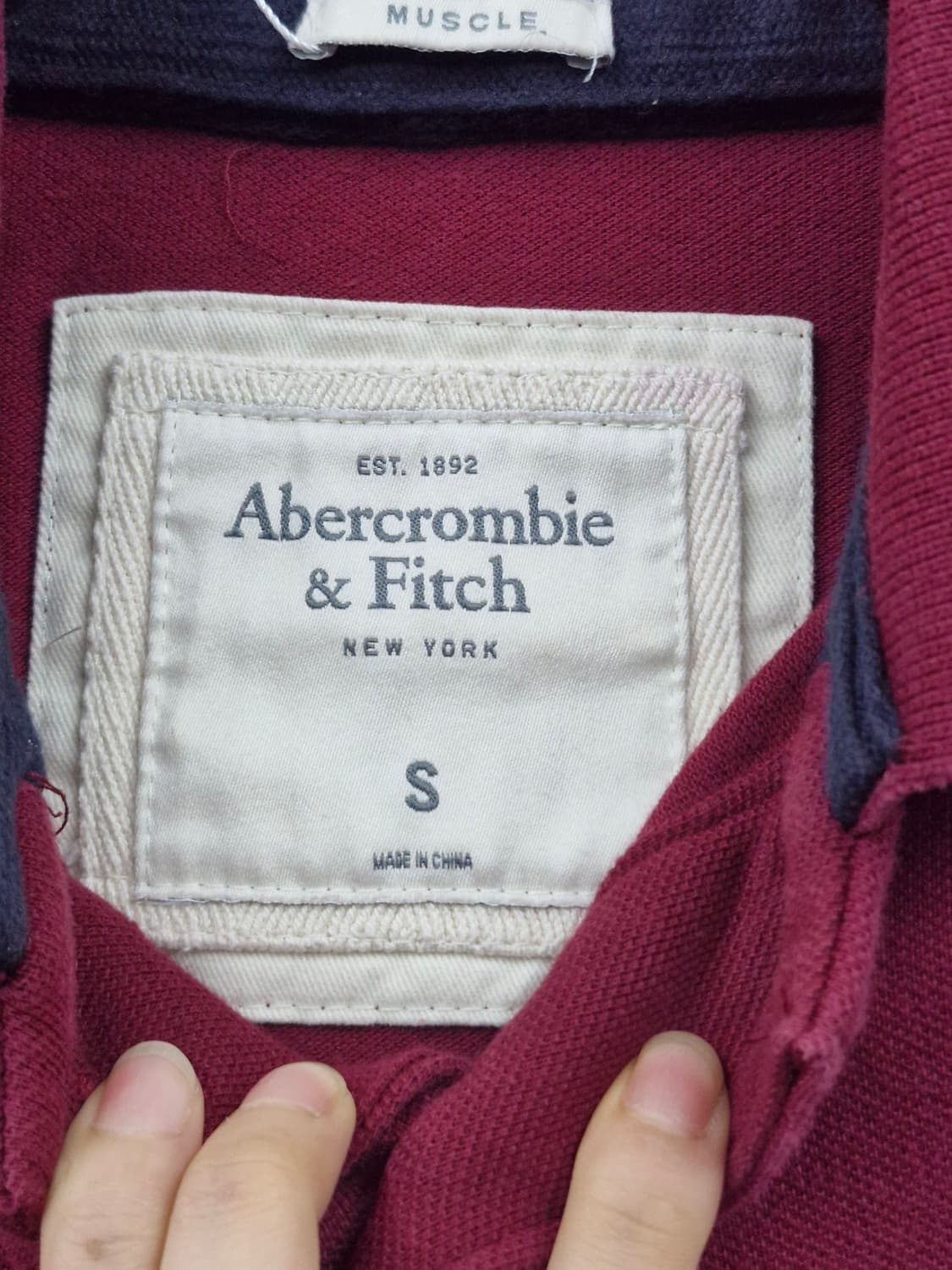 Abercrombie & Fitch 로고 PK 티셔츠 상품이미지4