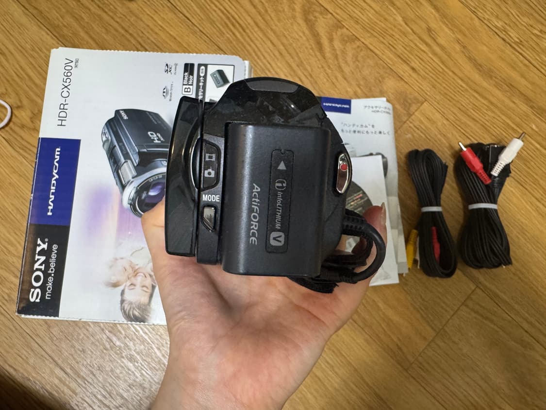 소니 HDR-CX560V 캠코더 풀박스 상품이미지3