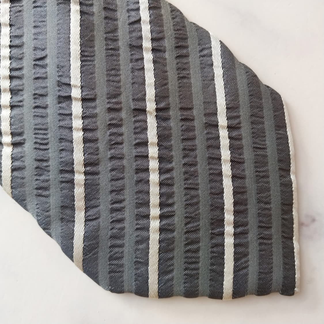 휴고보스 실크 혼방 텍스처 스트라이프 넥타이 9cm A+등급 K1844
 상품이미지7