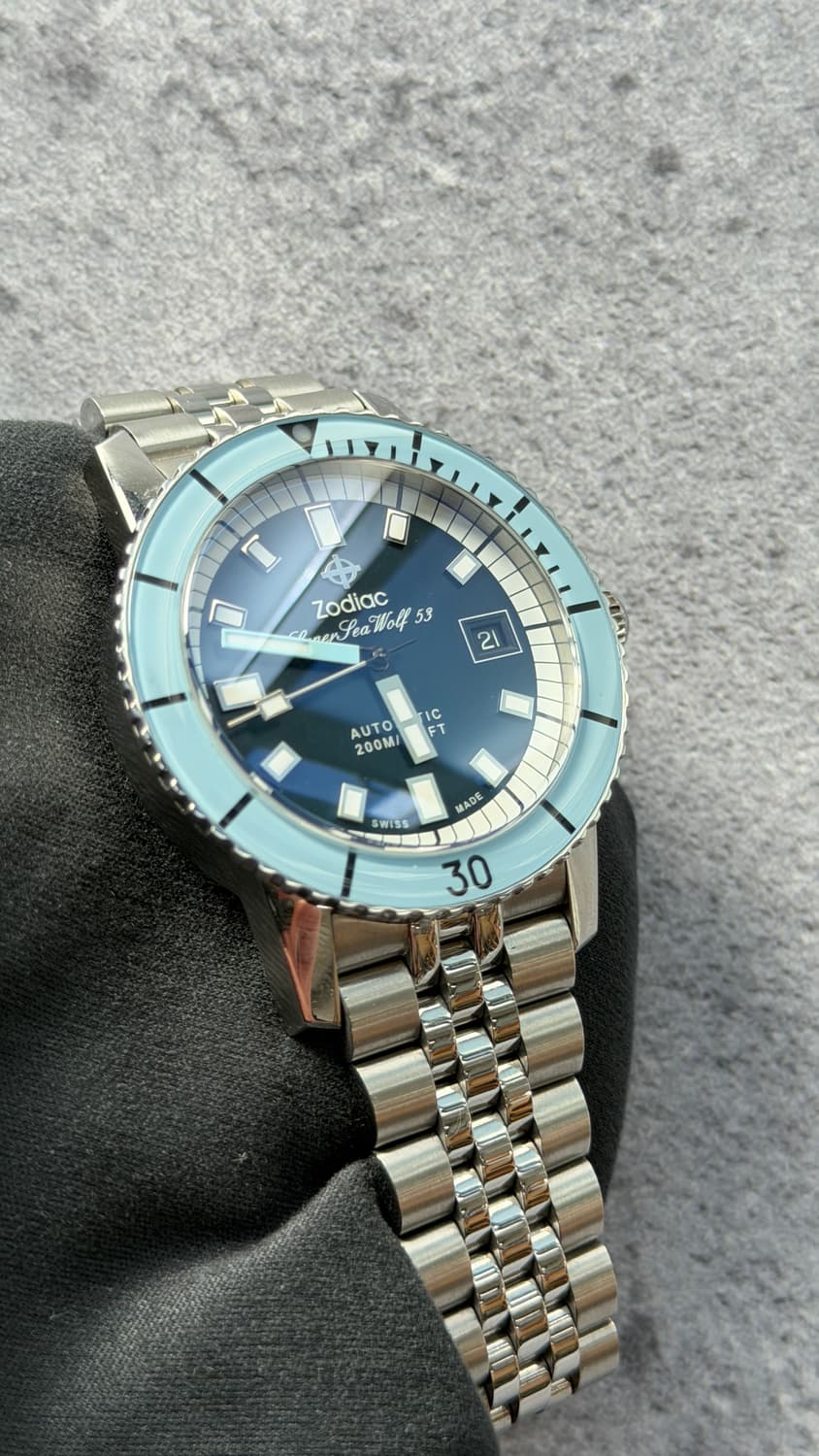 조디악 슈퍼씨울프 스카이블루 시계 판매합니다. 상품이미지3