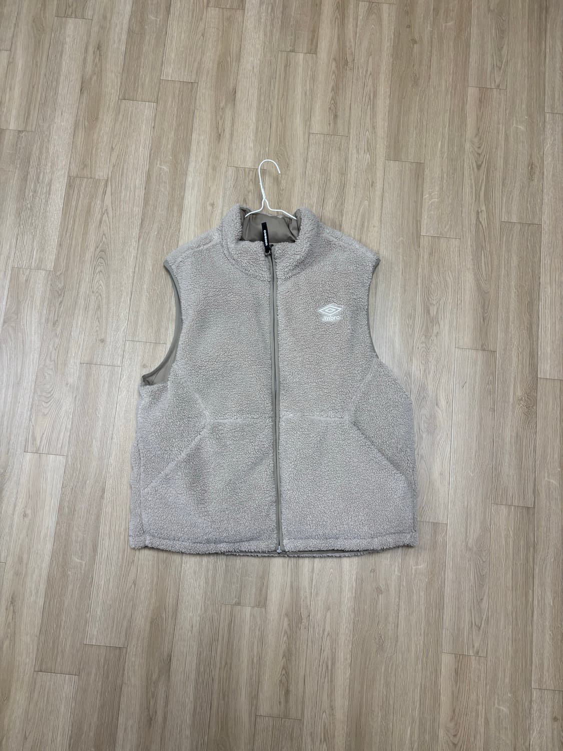 엄브로 리버서블 조끼패딩  상품이미지1