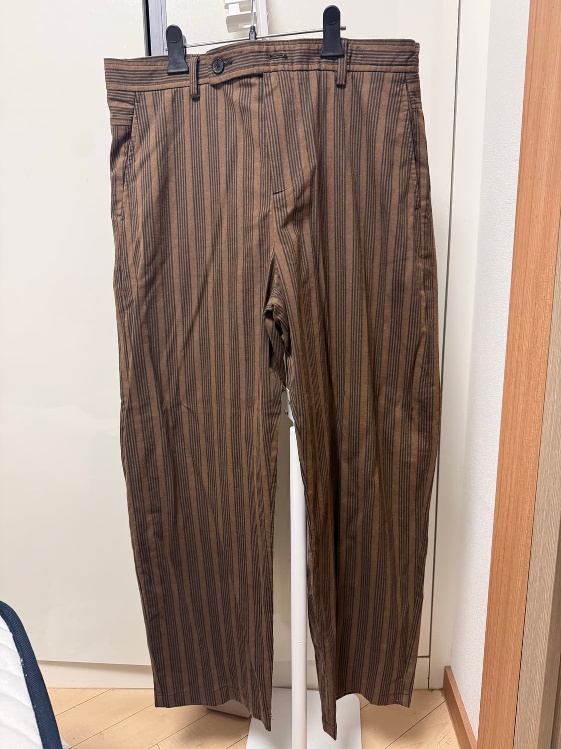 OTIS KWAME KYE QUAICOE 스트라이프 벌룬핏 팬츠 상품이미지2