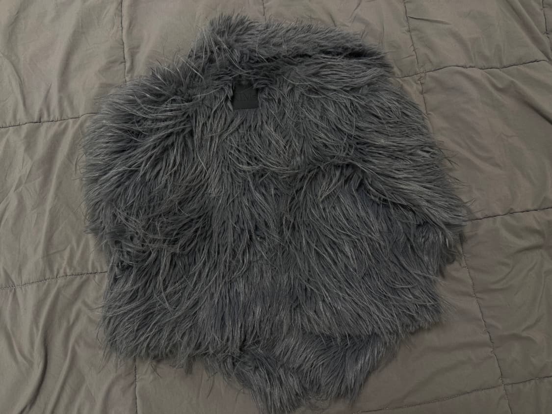 킴서울 플러피 롱 헤어 퍼자켓 블루차콜 팝니다 상품이미지3