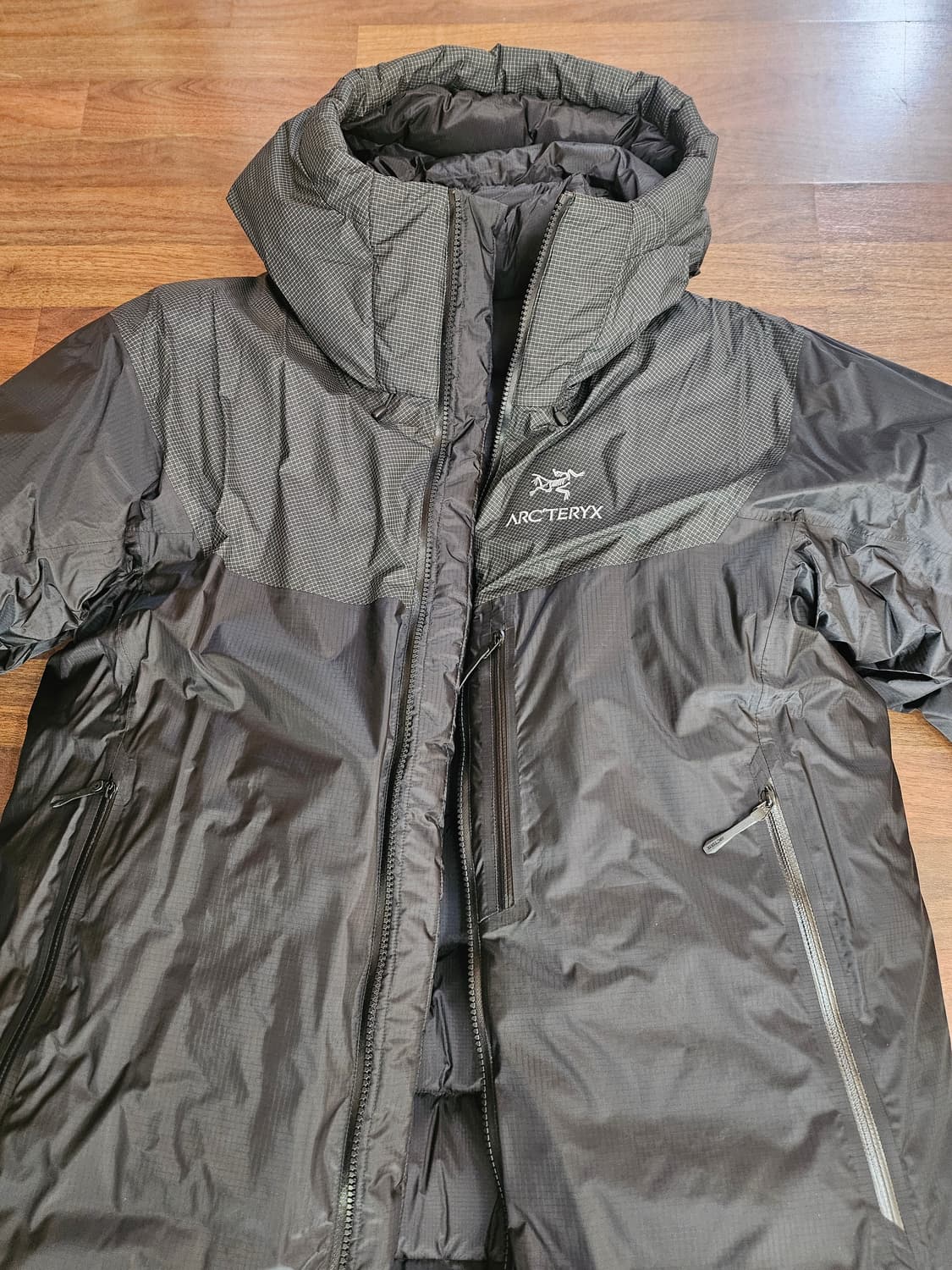 아크테릭스 알파파카 블랙 M 상품이미지1