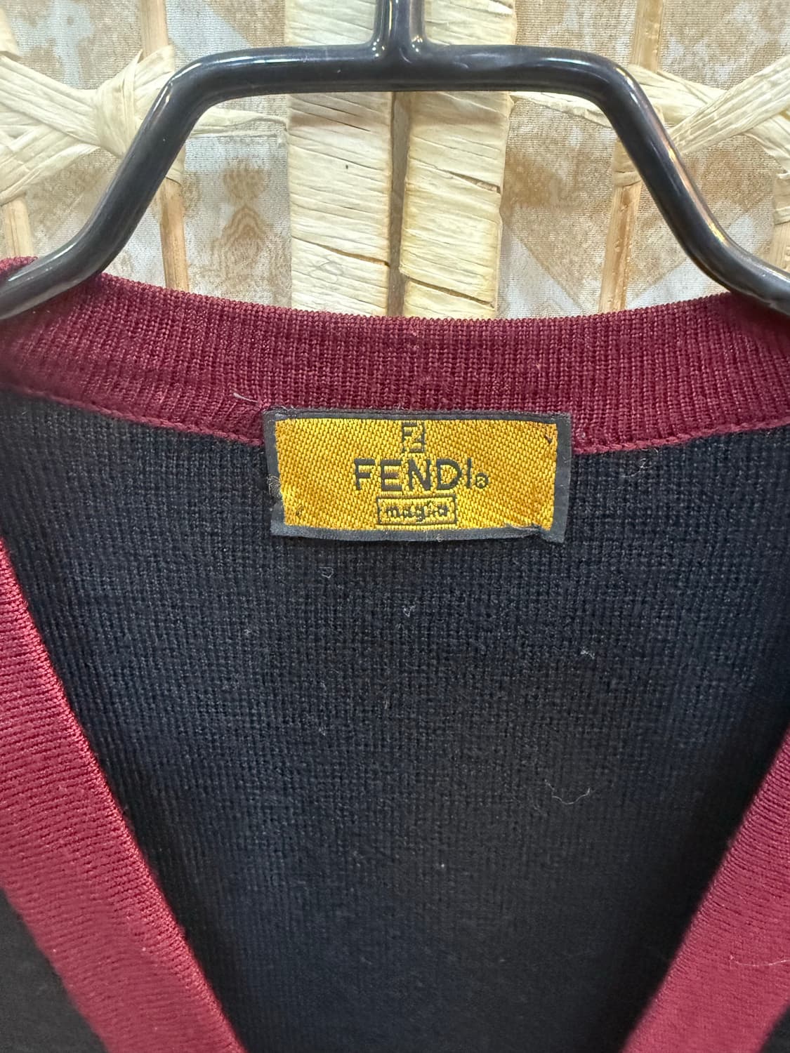 42/66 정품 펜디 가디건 팝니다 상품이미지2