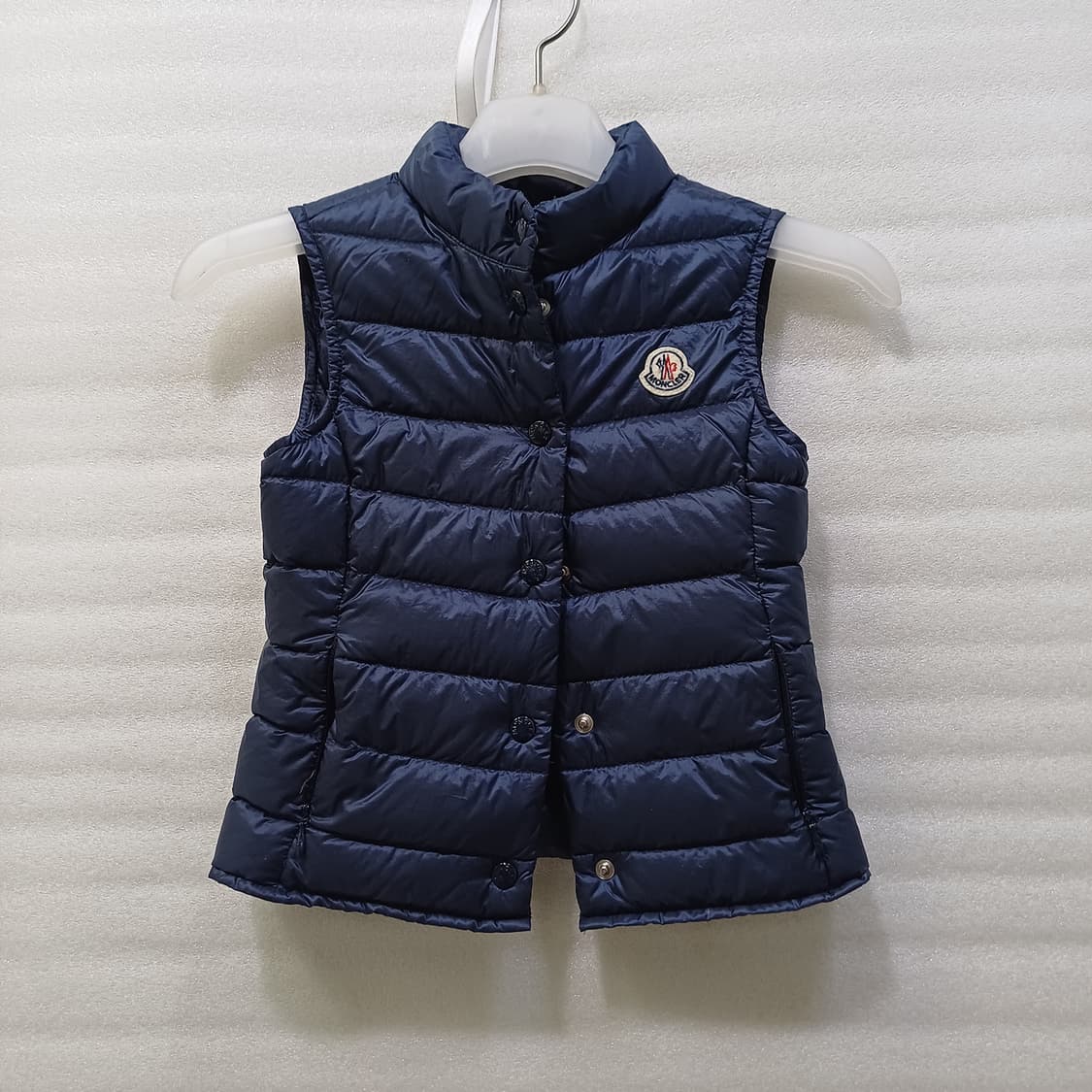 정품 몽클레어 키즈 여아 경량 다운 패딩 조끼 유아동 4A 사랑봉봉 상품이미지1