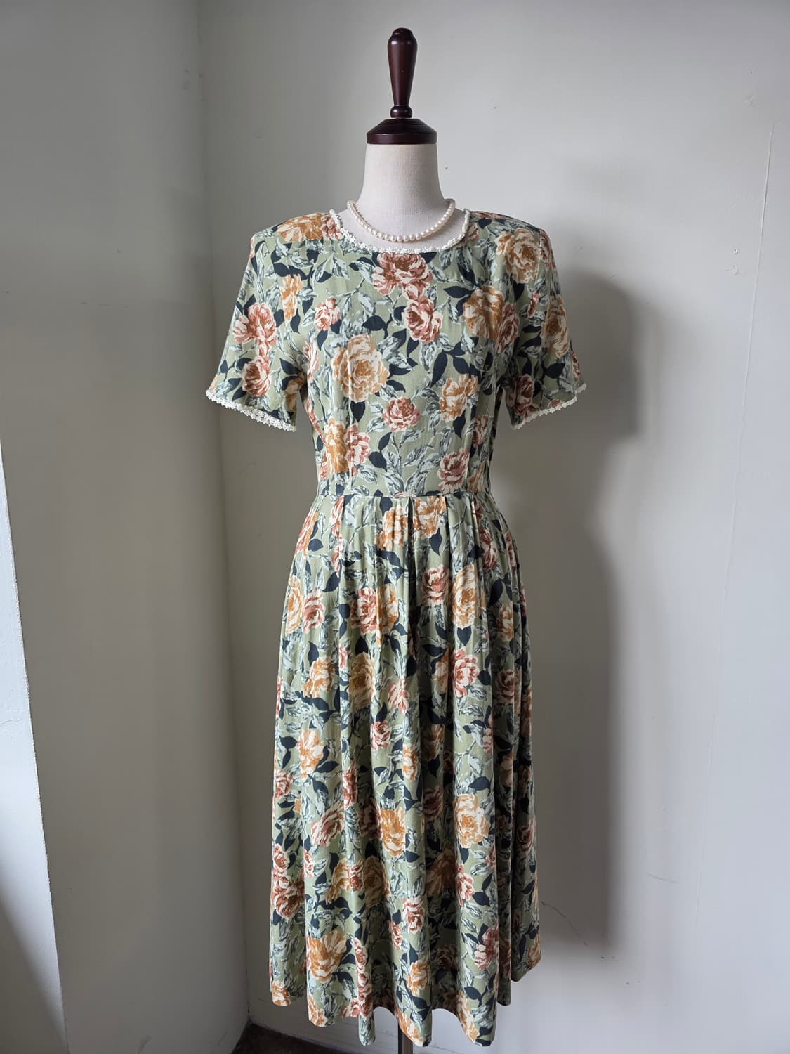 플라워 레이스 포인트 반팔 롱 원피스 상품이미지2